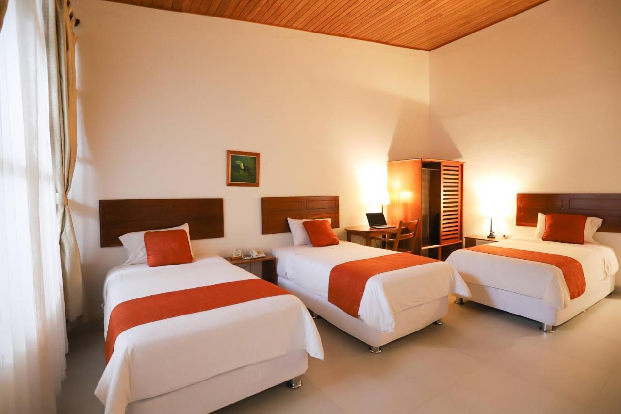 Altavista Casahotel - Asociado Casa Andina Мойобамба Экстерьер фото