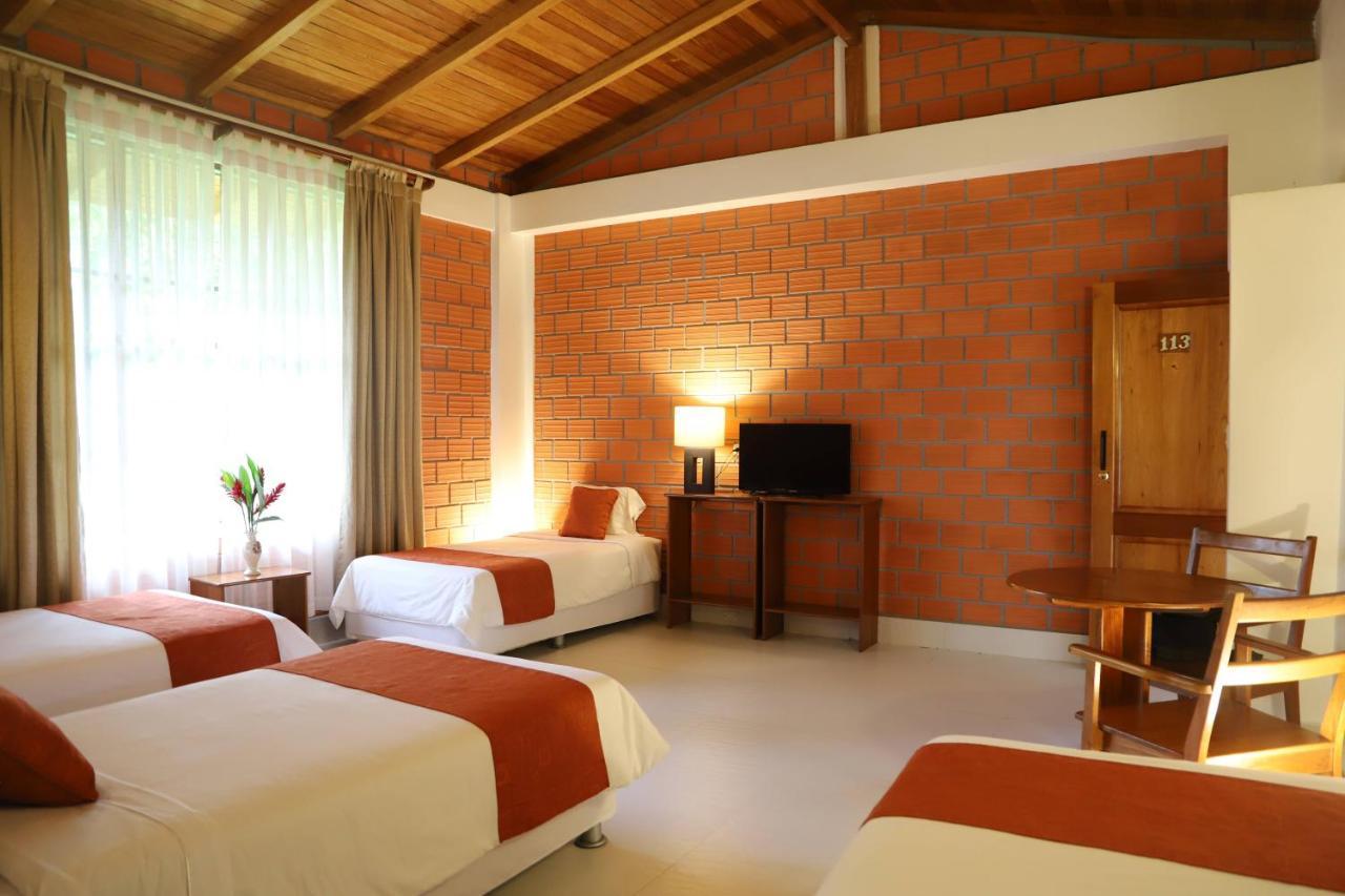 Altavista Casahotel - Asociado Casa Andina Мойобамба Экстерьер фото