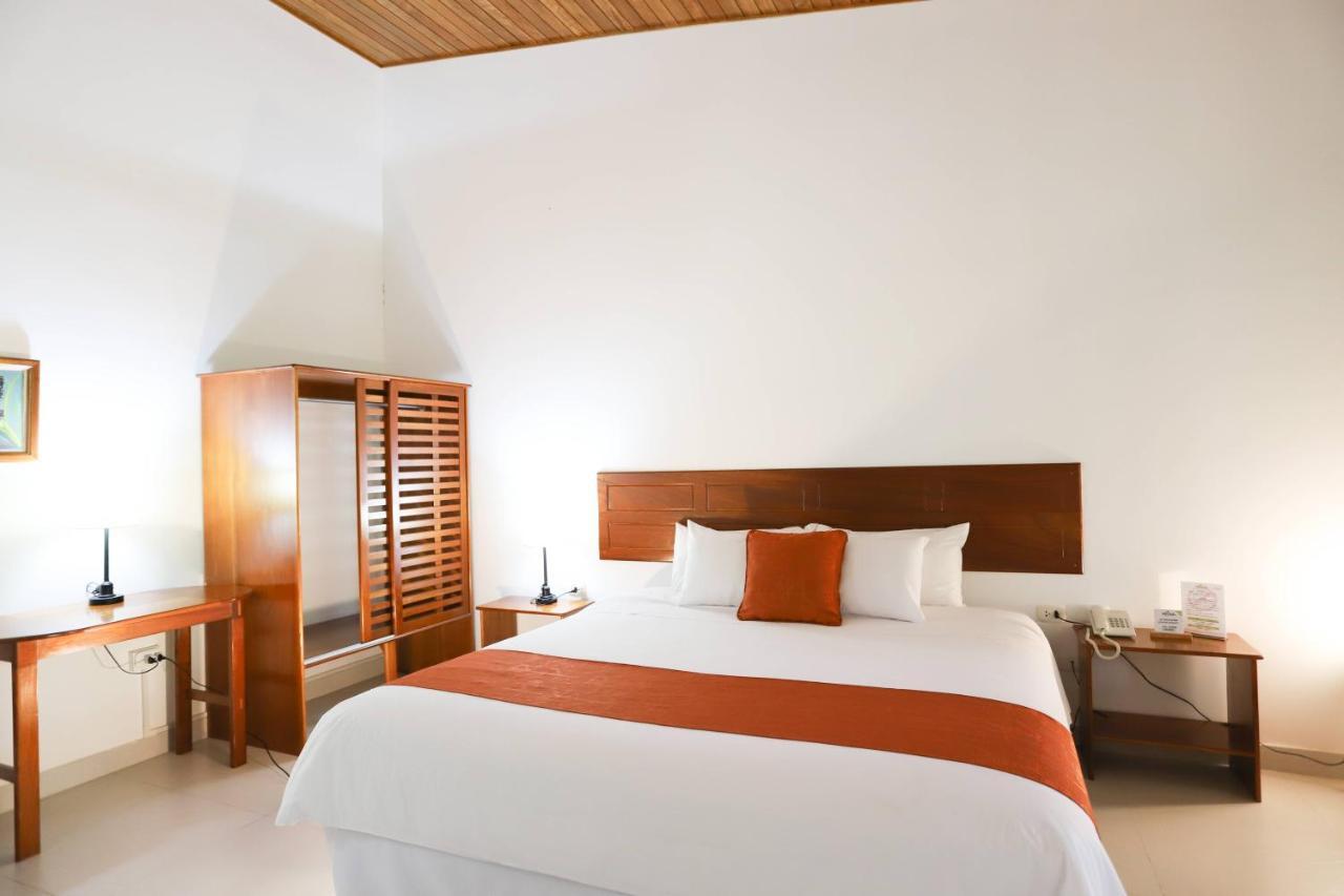Altavista Casahotel - Asociado Casa Andina Мойобамба Экстерьер фото