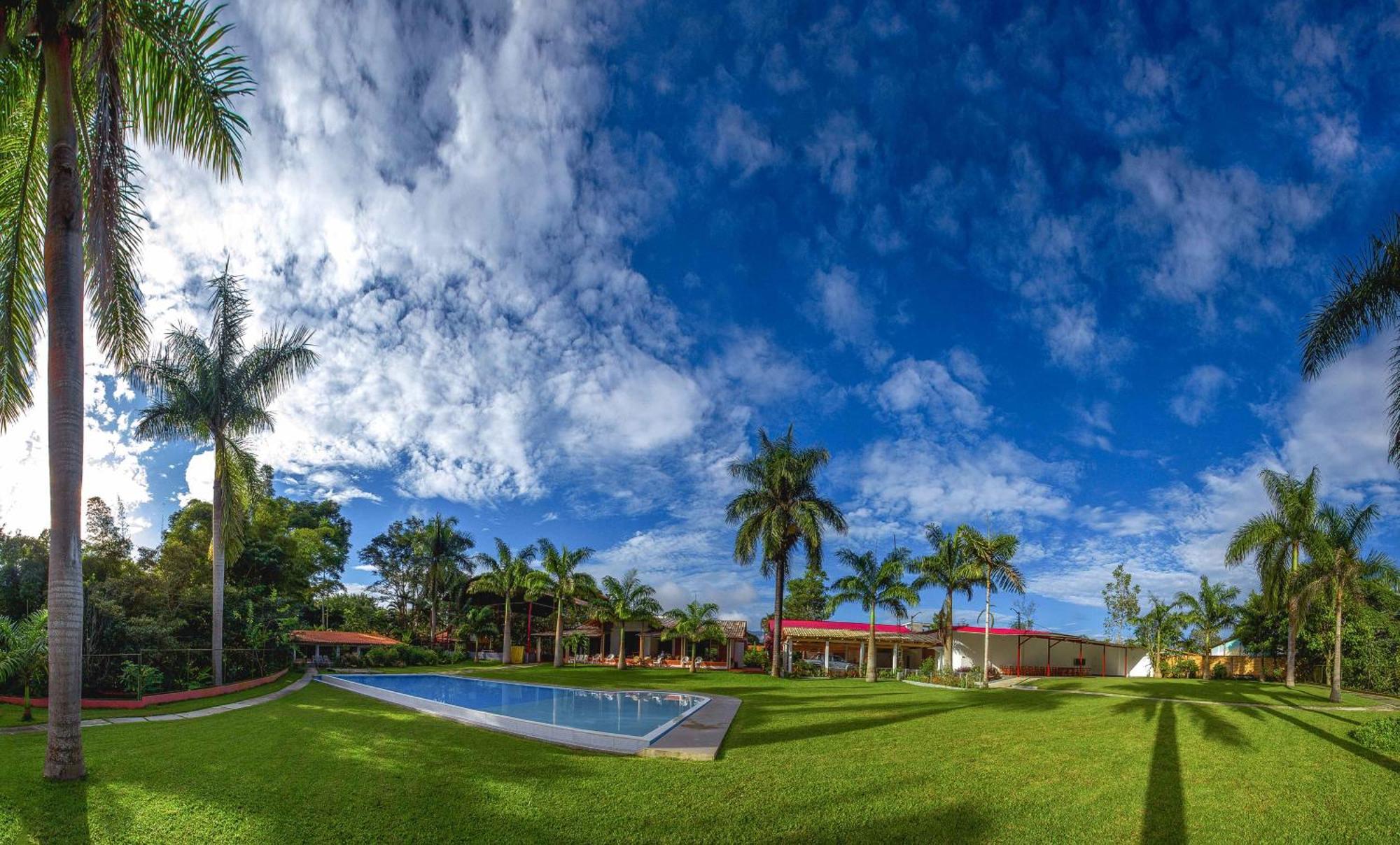 Altavista Casahotel - Asociado Casa Andina Мойобамба Экстерьер фото